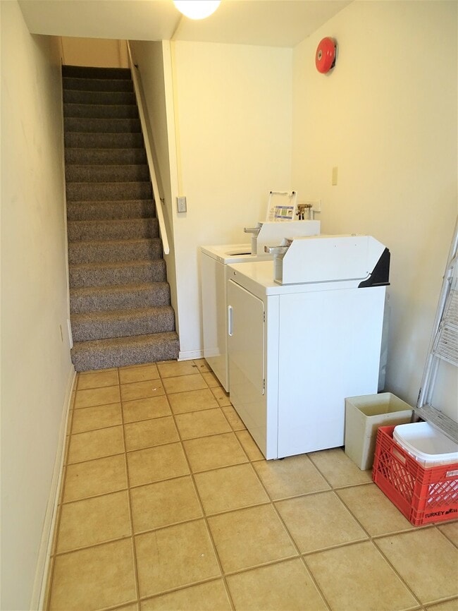 Foto del edificio - 1291 Creek Rd