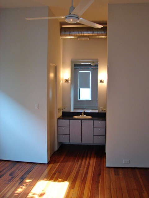 Building Photo - 15 Taylor St
