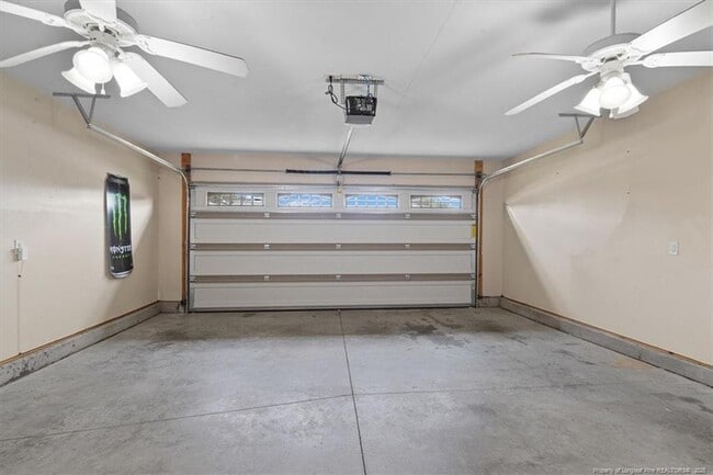 Building Photo - 2108 Heathcote Dr