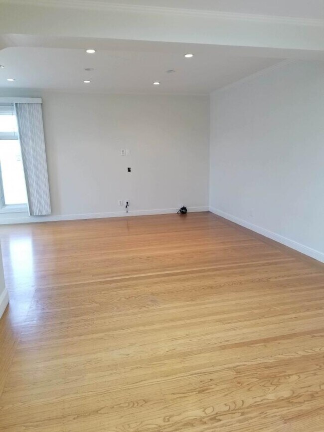 Building Photo - 2 bedroom in San Bruno CA 94066