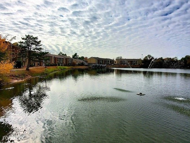 Foto del edificio - 2 br, 2 bath Apartment - 5561 NW 50th St