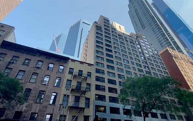 Building Photo - 325 W 57th St