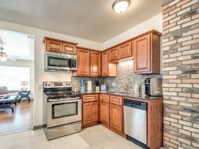 Foto del edificio - 1308 NW 16th St