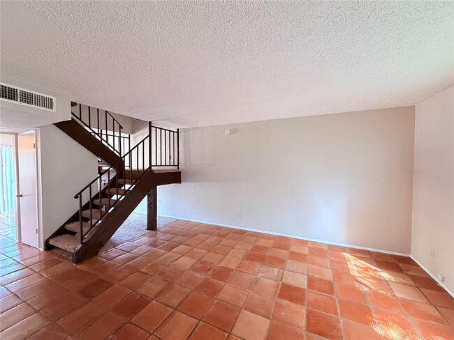 Building Photo - 9611 Blue Creek Ln