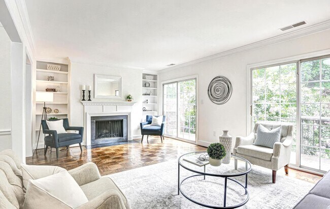 Foto del edificio - 3251 Sutton Pl NW