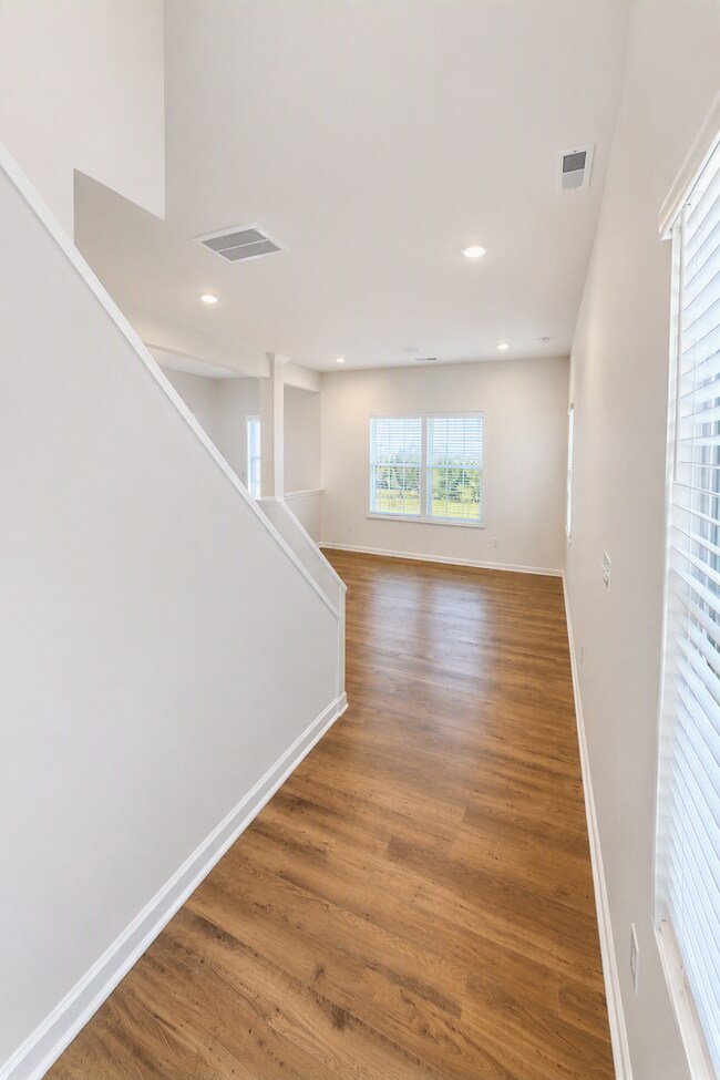 Building Photo - 276 Harris Farm Rd