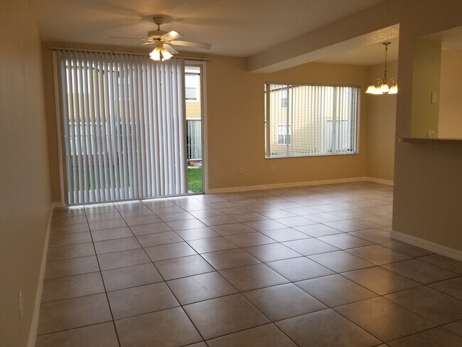 Photo - 512 Australian Way Townhome