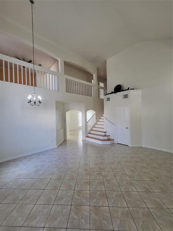 Building Photo - 18135 Brightwood Park Ln