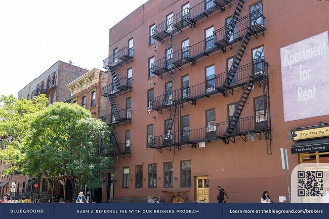 Building Photo - 202 E 13th St