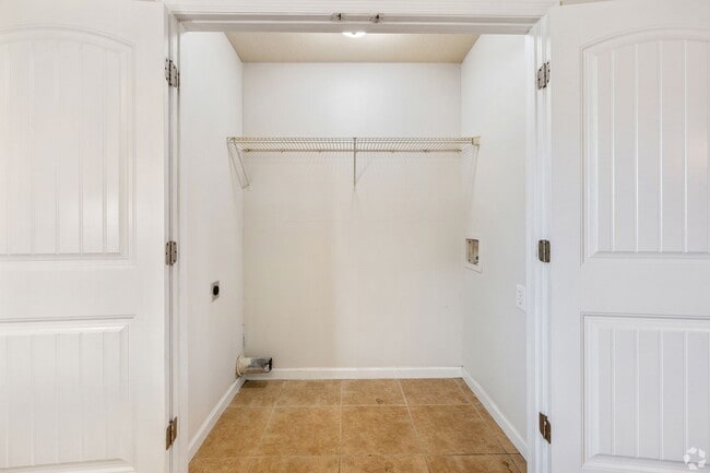 Building Photo - SIGN TODAY HALF OFF YOUR SECOND MONTH'S RENT Seth Place Townhomes- 2BD/2BA Townhomes