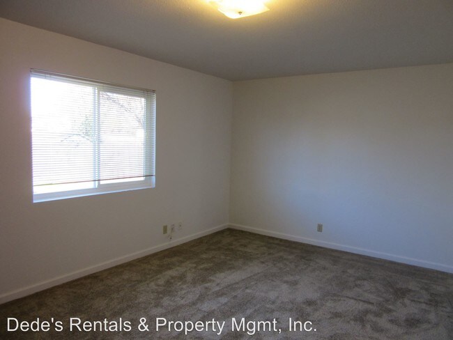 Building Photo - 3 br, 2 bath House - 671 Windsor River Road