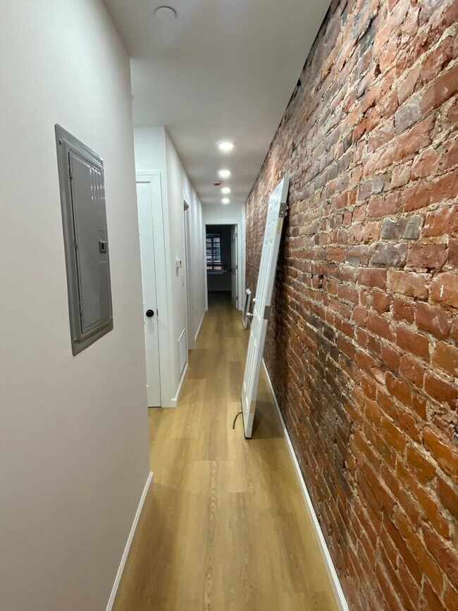 Foto del edificio - 5639 Market St