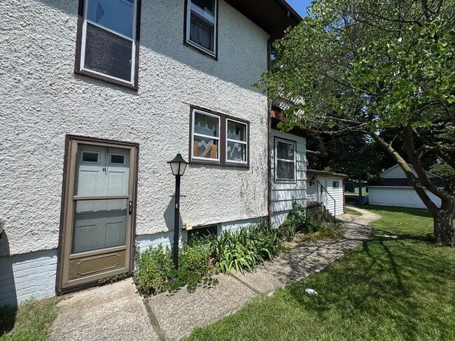 Building Photo - 1508 S 8th St