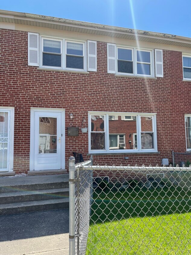 Primary Photo - 9529 Sumac Rd