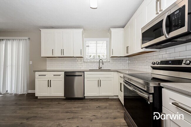 Building Photo - 105 Hawthorne Dr