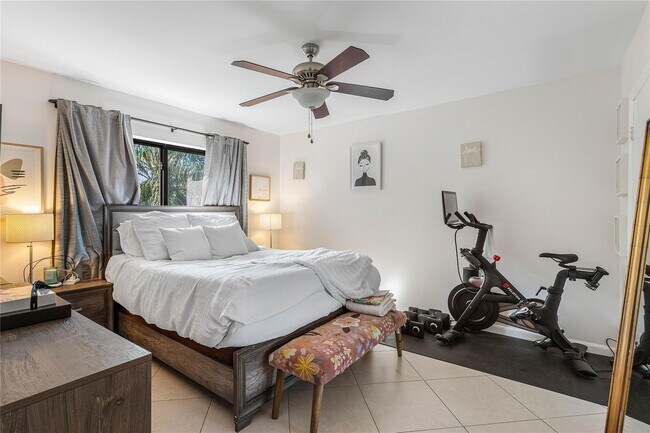 Foto del edificio - 3111 Oakland Shores Dr