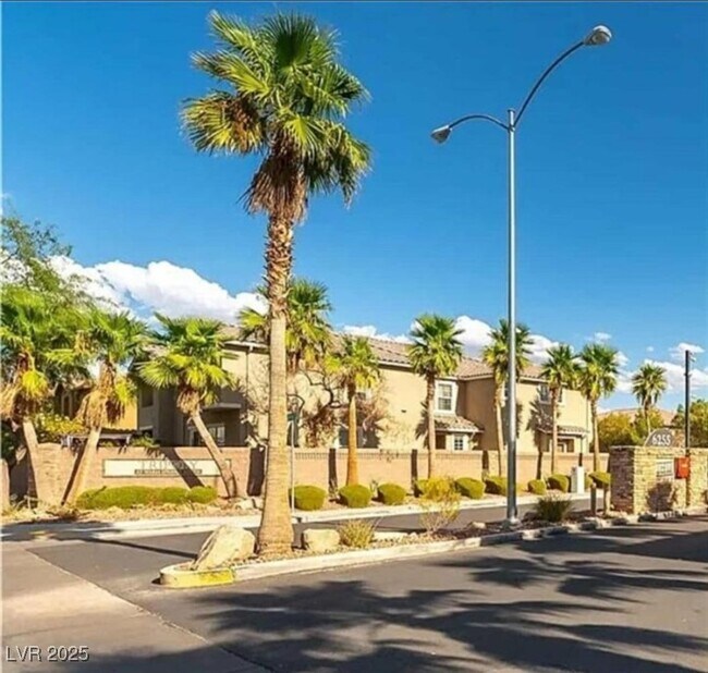 Foto del edificio - 6255 W Arby Ave