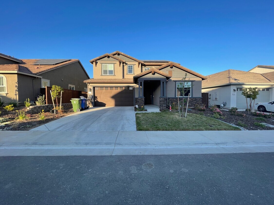 Primary Photo - 3540 Hart Dr
