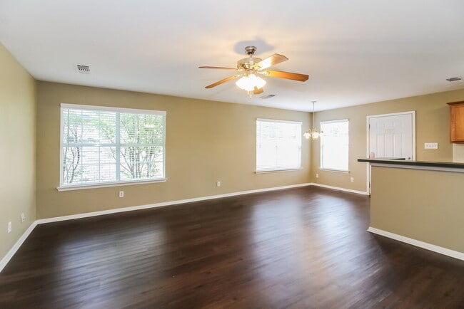 Building Photo - 408 Joyce Way