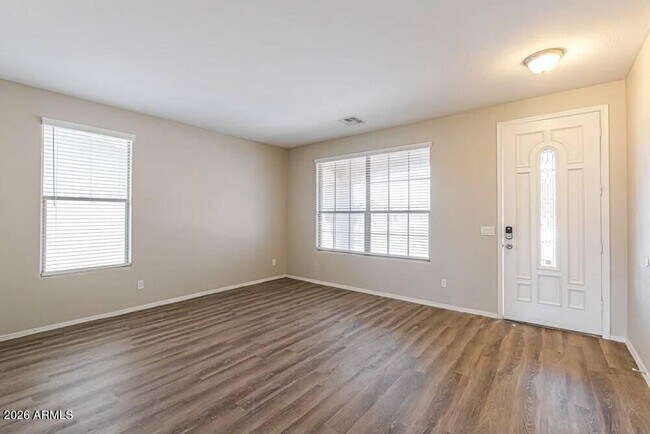 Building Photo - 6826 S 30th Ln