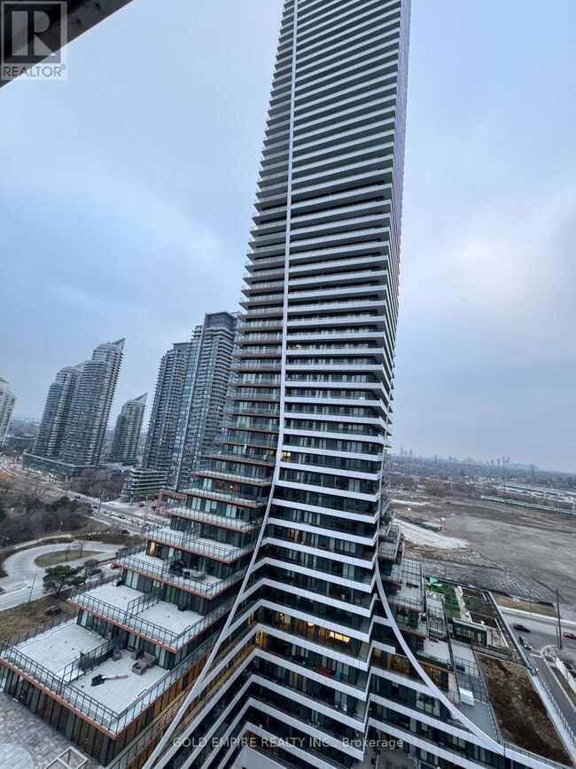 Building Photo - 20 Shore Breeze Dr