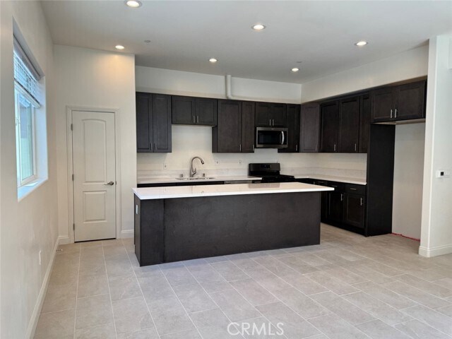Foto del edificio - 11602 Valley View Ave