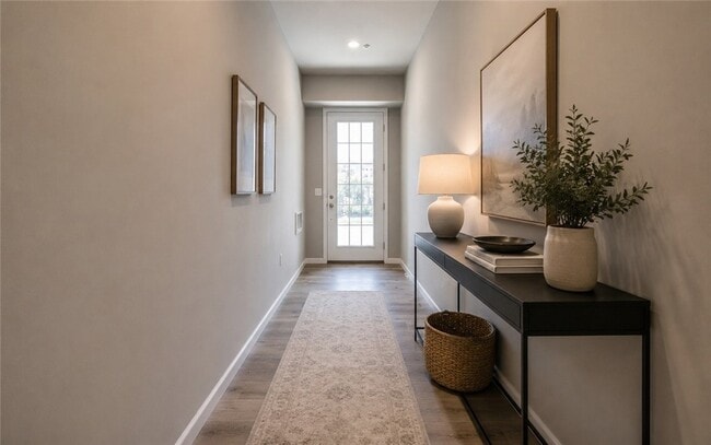Photo - 1439 Hastings Crescent Unit Apartment