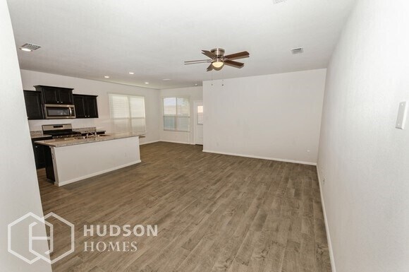Foto del edificio - 2408 Edisto Beach Dr