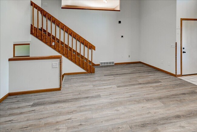 Foto del edificio - 309 Trail Side Dr