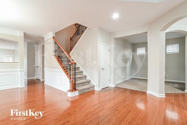 Building Photo - 5001 Fountainbrook Dr