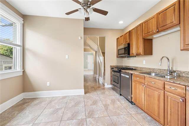 Foto del edificio - 4813 Laurel St