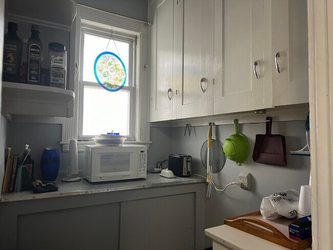 Foto del edificio - 38 Hawthorn Ave