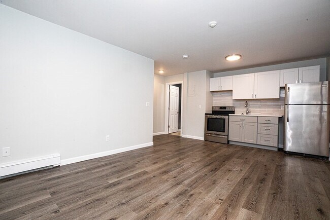 Building Photo - 141 Pierce St