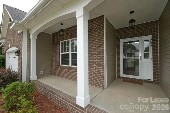 Building Photo - 4224 Lois Ln
