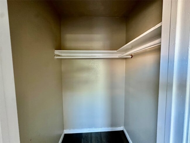 Building Photo - 2414 Grover Ave