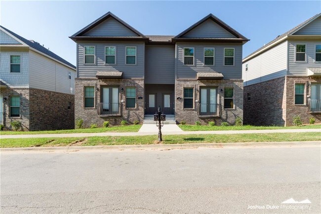 Foto del edificio - 1689 Nettleship St