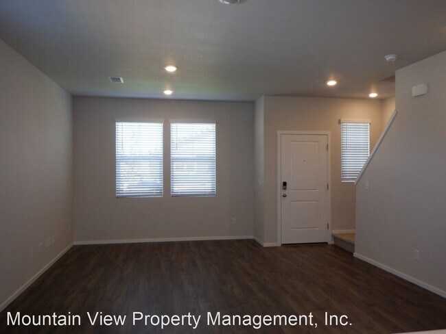 Building Photo - 3 br, 2.5 bath House - 1342 NW Upas Place