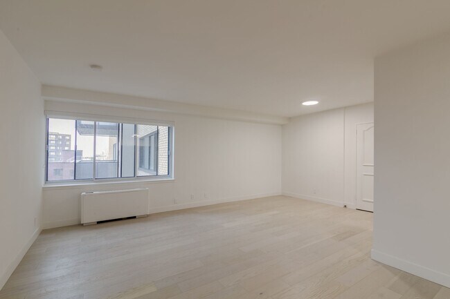 Photo du bâtiment - 4555 Av. Bonavista