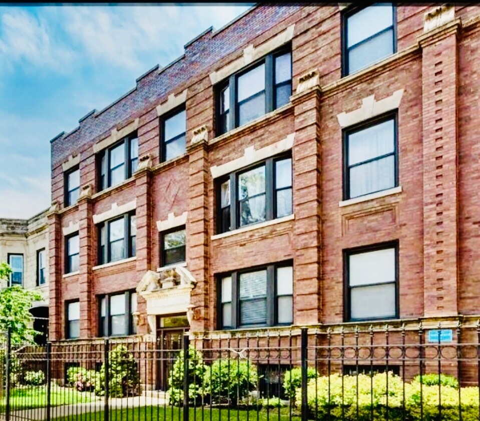 4228 S Champlain Ave Unit GS, Chicago, IL 60653 Condo for Rent in
