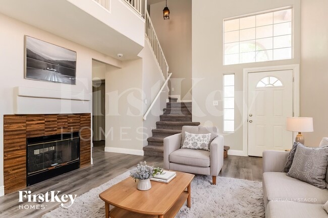 Building Photo - 5620 Royal Castle Ln