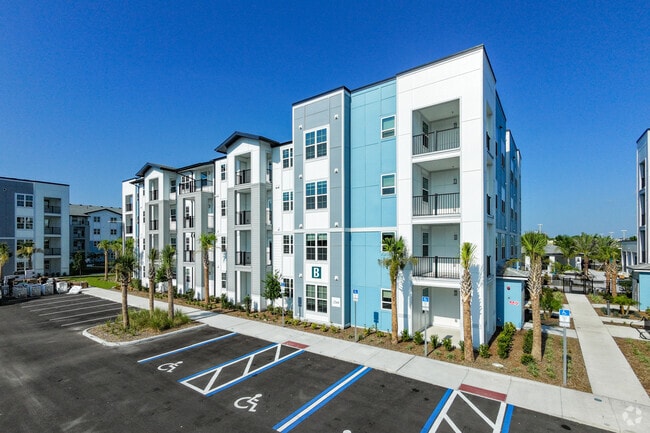 Building Photo - Nuvo Sanford