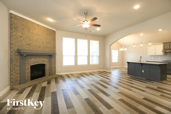 Building Photo - 1633 SW 157th St