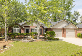 Building Photo - 245 Farmington Dr