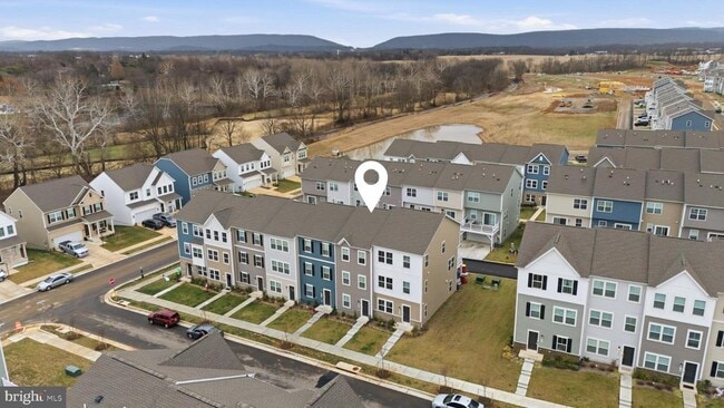 Foto del edificio - 336 Mineral Springs Rd