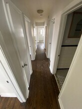 Building Photo - 23 Willowhurst Crescent