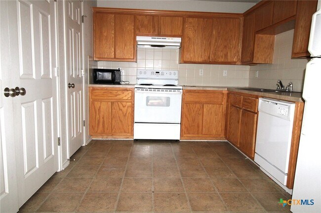 Foto del edificio - 4102 Janelle Dr