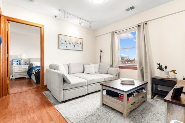 Photo - 84 Bloomfield St Apartment