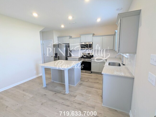 Foto del edificio - 4014 Colleton Ln