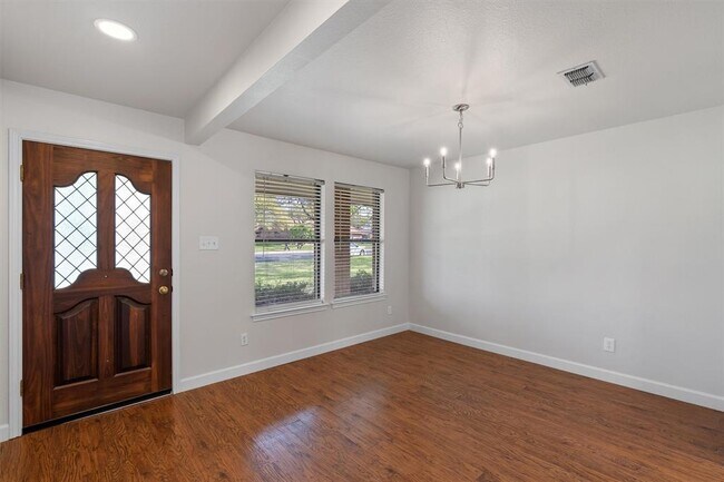 Building Photo - 4901 Travis Country Cir