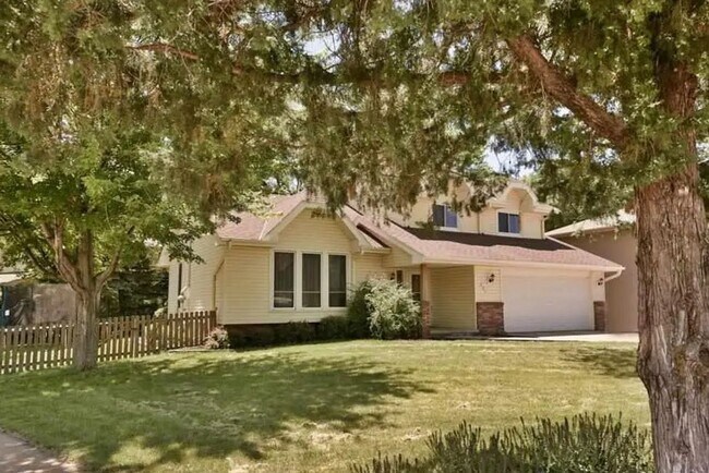 Foto del edificio - Prime Papillion Location Near Schools & Amenities